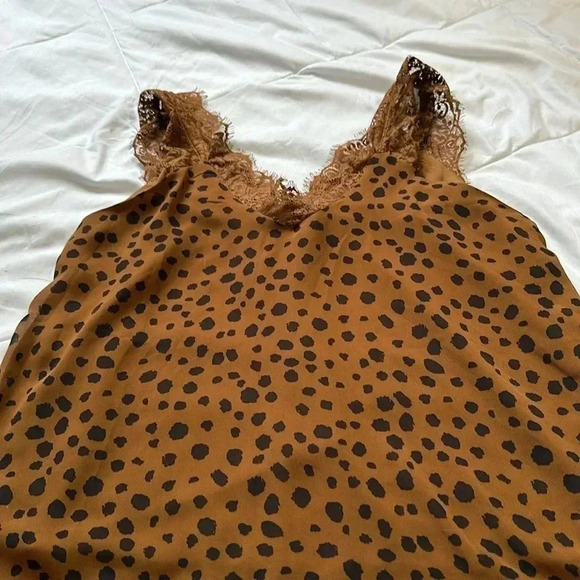 Umgee Tan and Black Lace Accent Tank Top - Picture 6 of 6